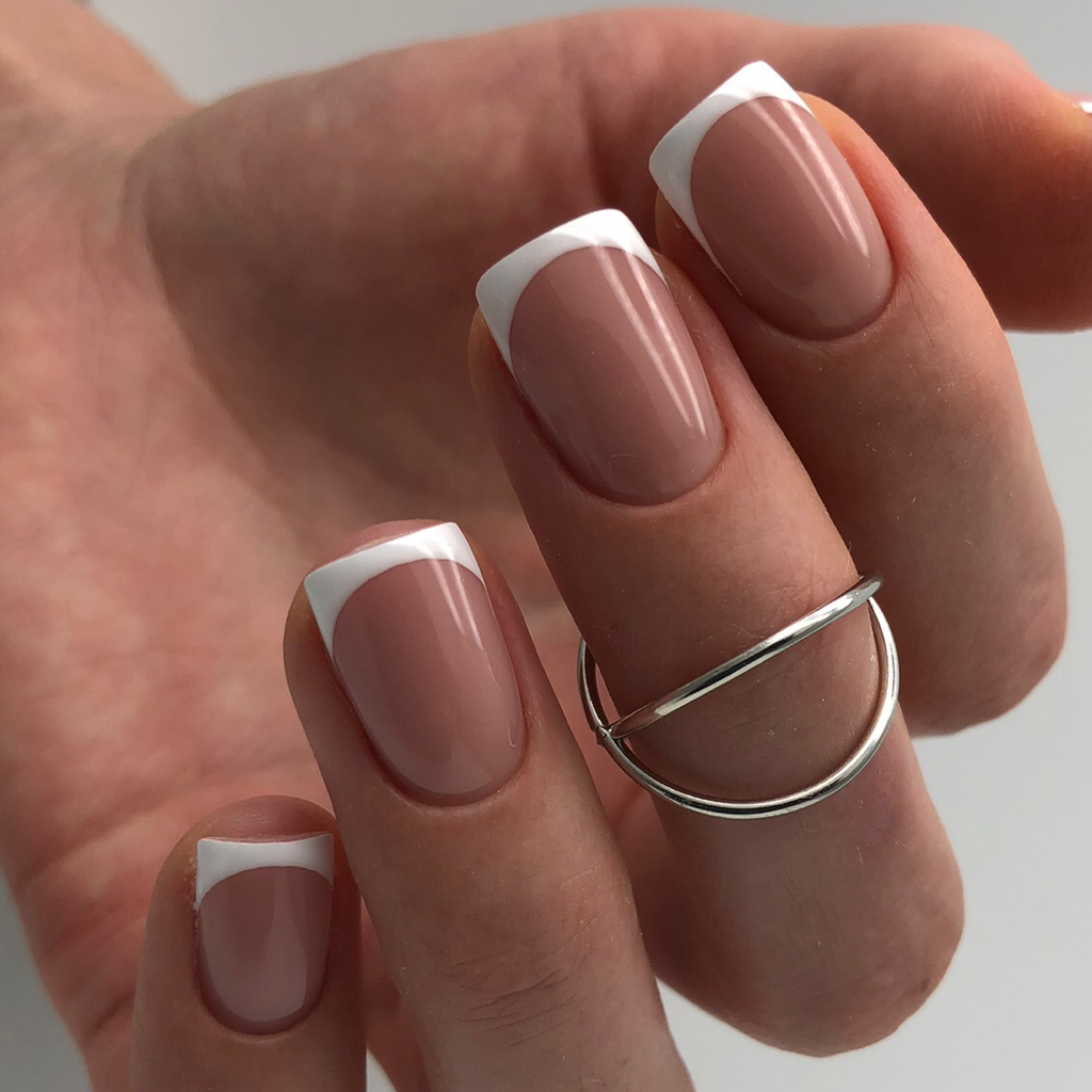 Маникюр с покрытием гель-лак + френч (или втирка)