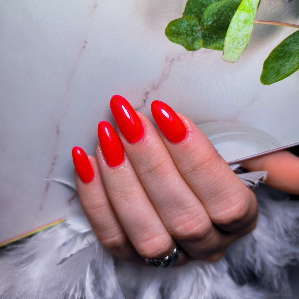 Наращивание ногтей