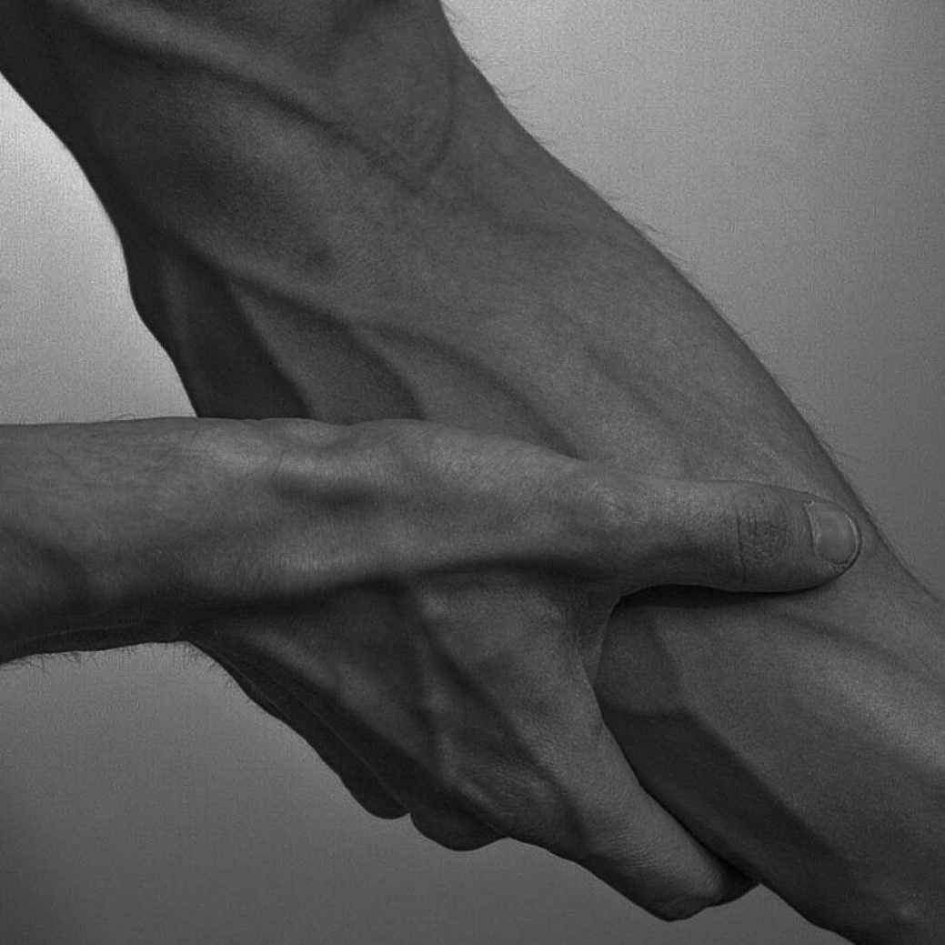 Руки полностью