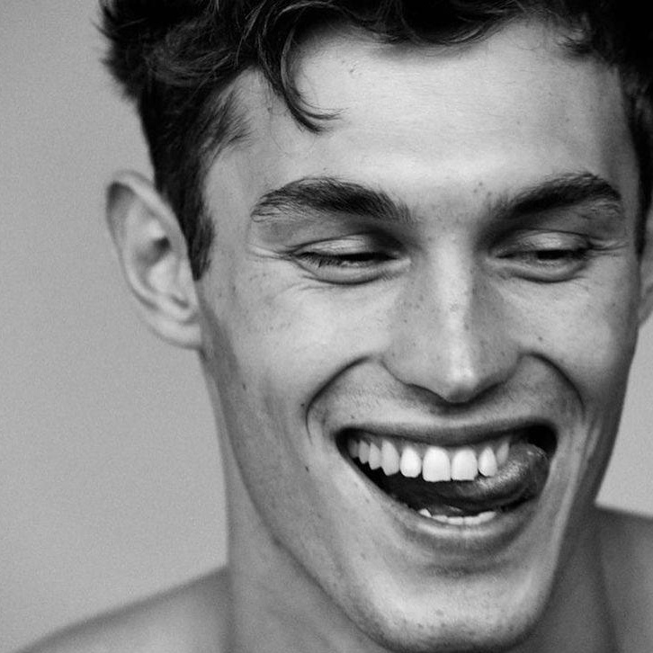 Лицо полностью