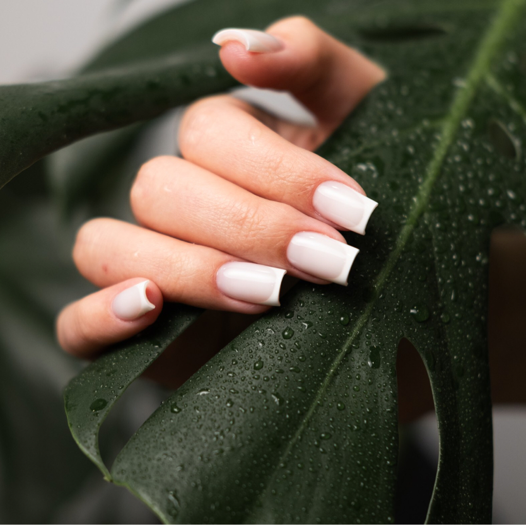 Комплекс: снятие(если есть)+маникюр+ремонты/укрепление+покрытие гель-лак (муж/жен)