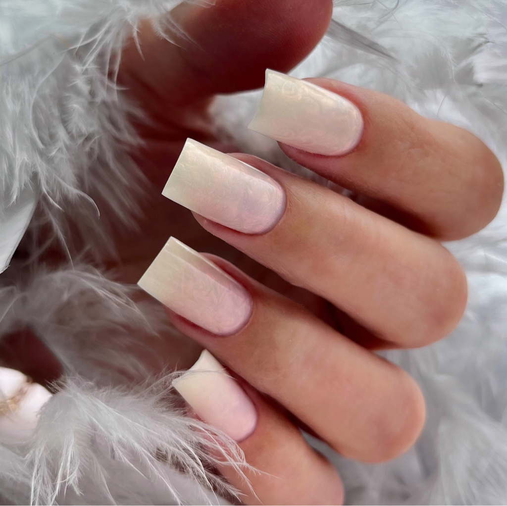 Моделирование ногтей ( наращивание)