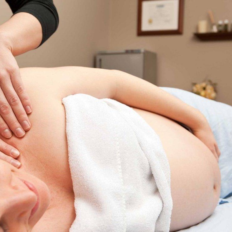 Массаж беременным (только по разрешению врача! )