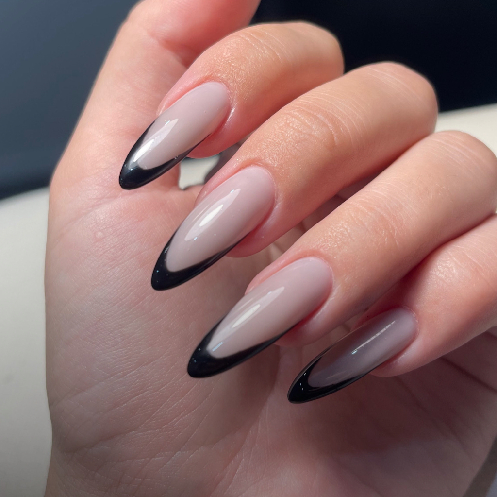 Коррекция ногтей