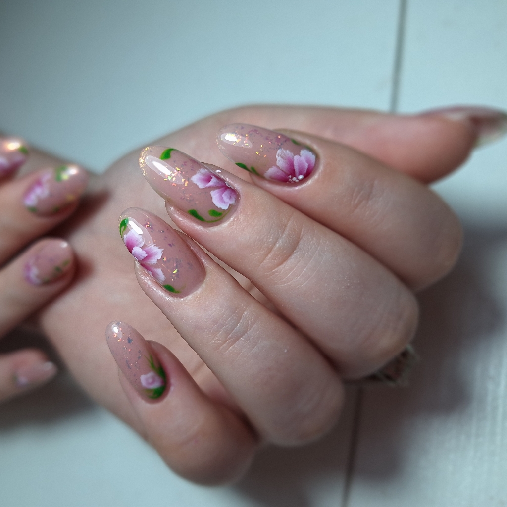 Маникюр Френч или дизайн