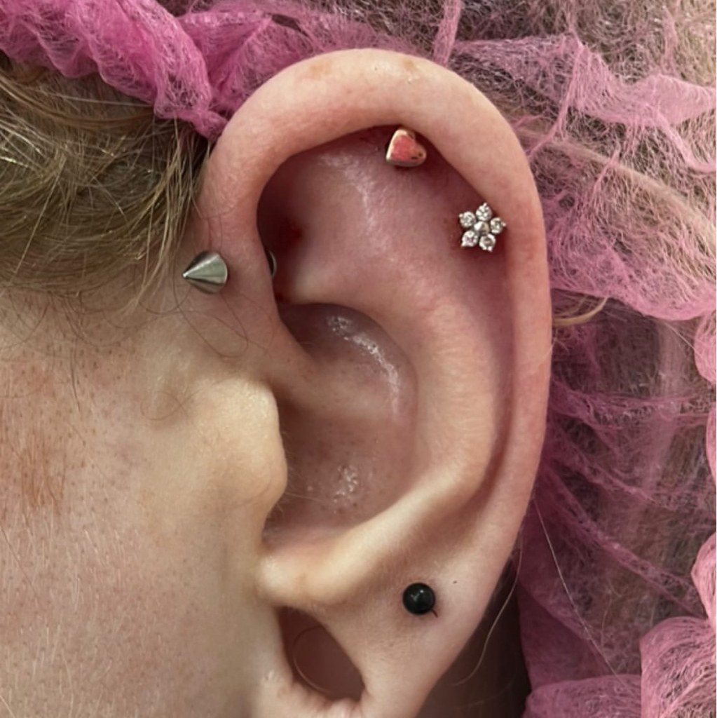 Пирсинг уха