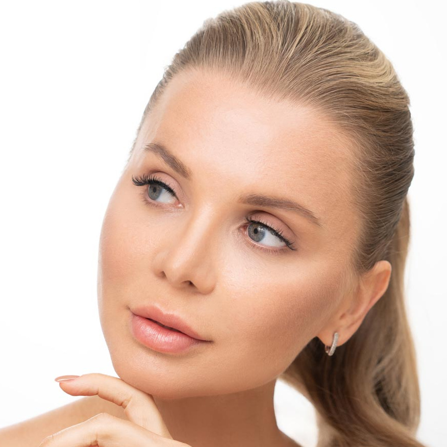 Контурная пластика лица