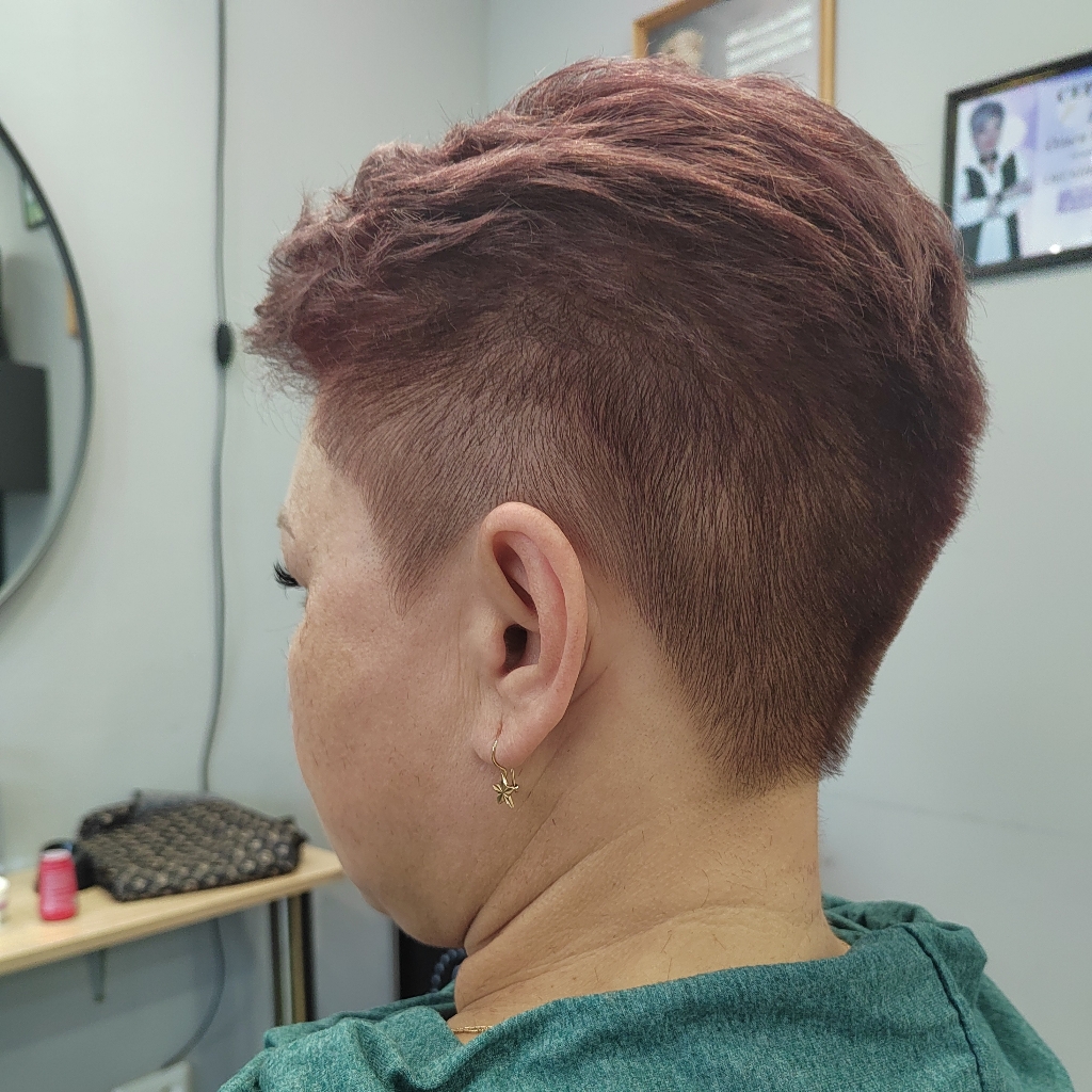 Стрижка женская