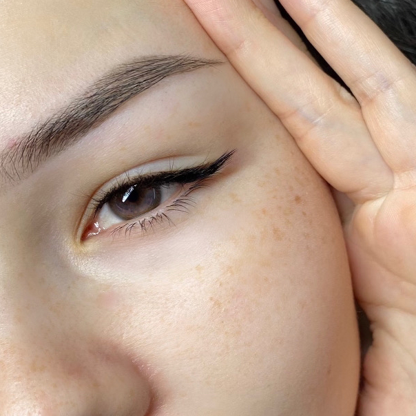 Эффект стрелки (подводки)