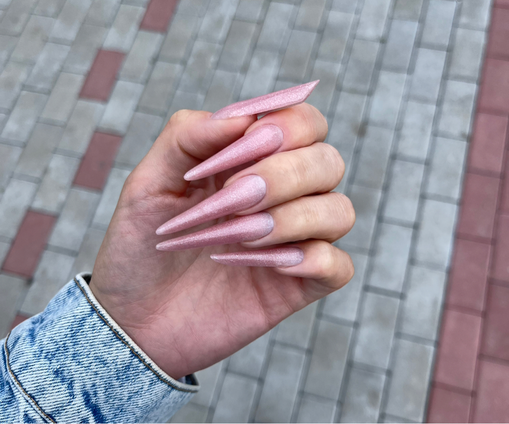 Наращивание ногтей