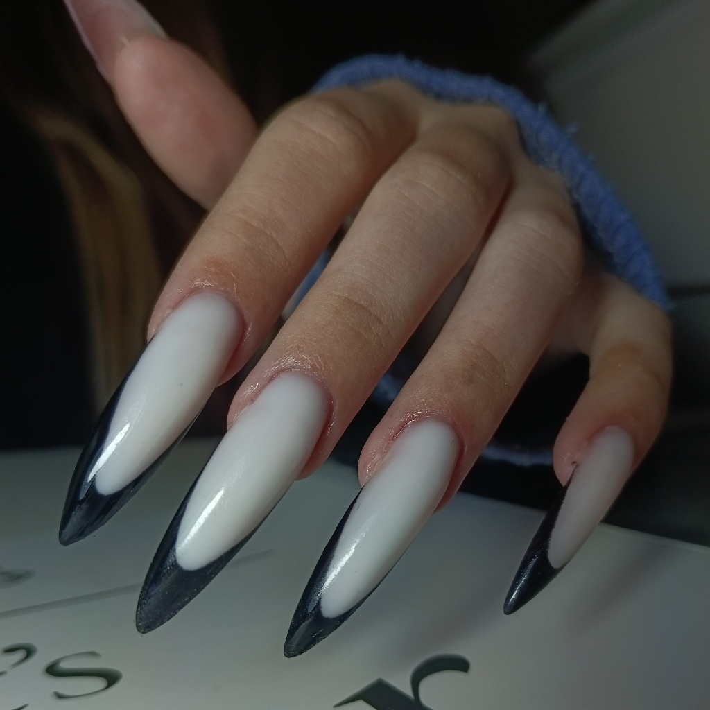 Наращивание ногтей