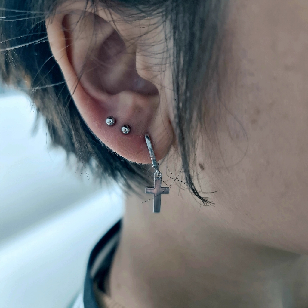 Прокол 2х мочек