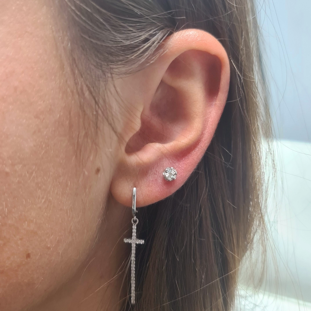 Прокол одной мочки