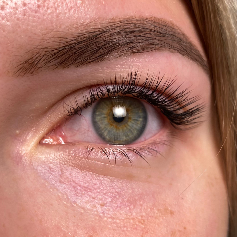 Классическое наращивание ресниц