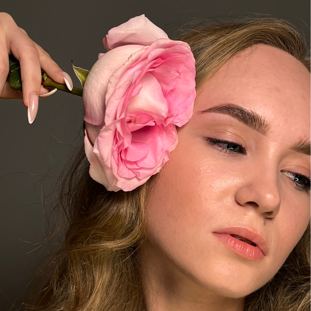 Комплекс «окрашивание + коррекция бровей»