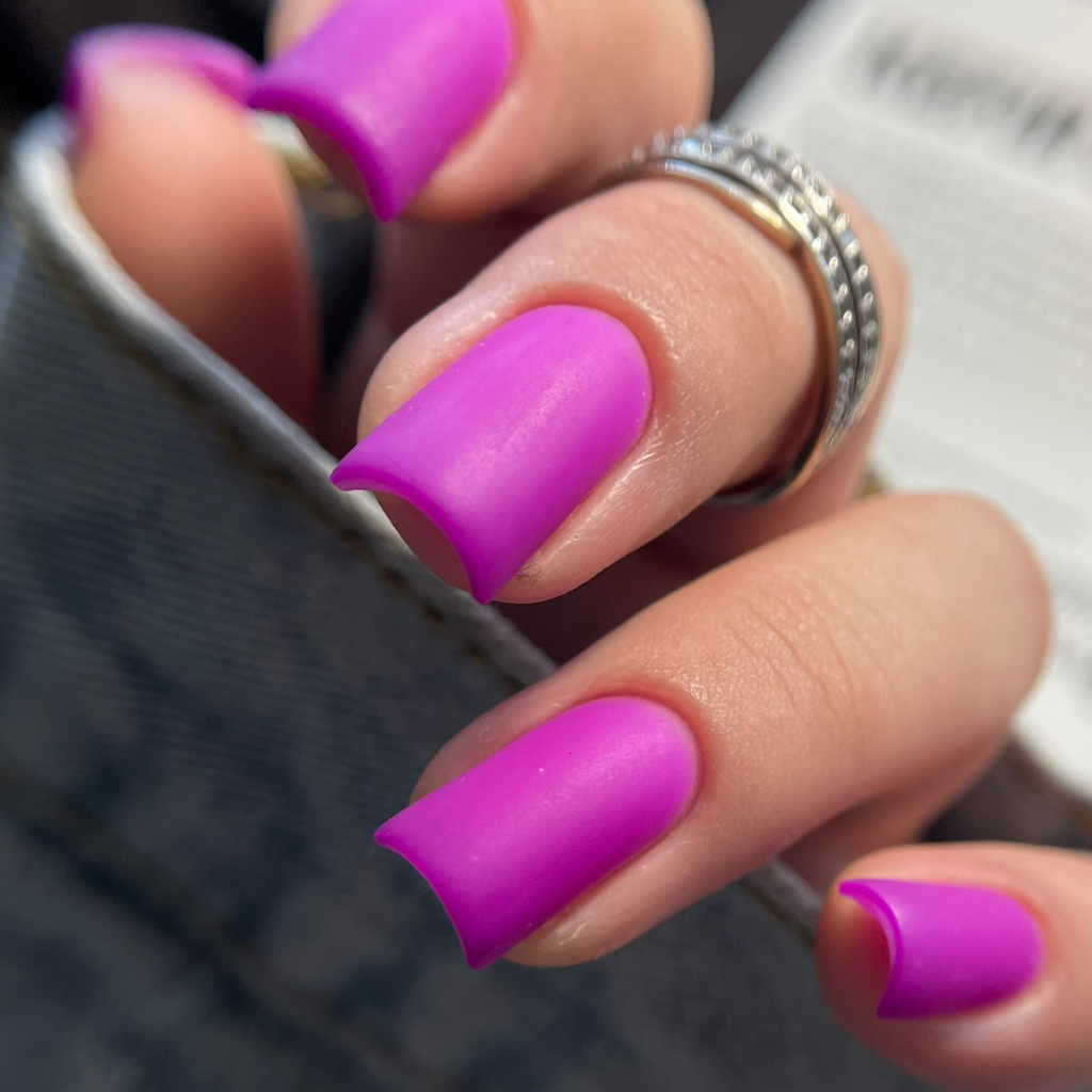 Маникюр с укреплением гелем