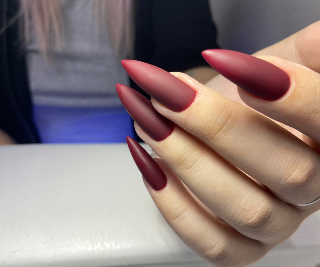 Наращивание ногтей