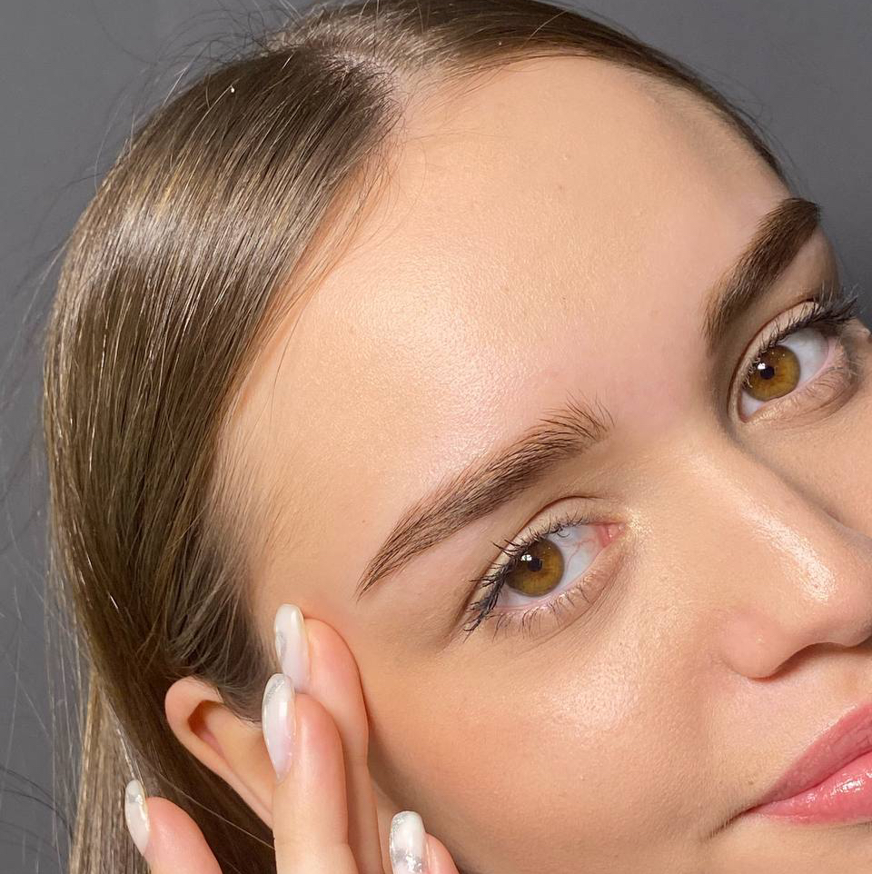 Окрашивание бровей(без коррекции)