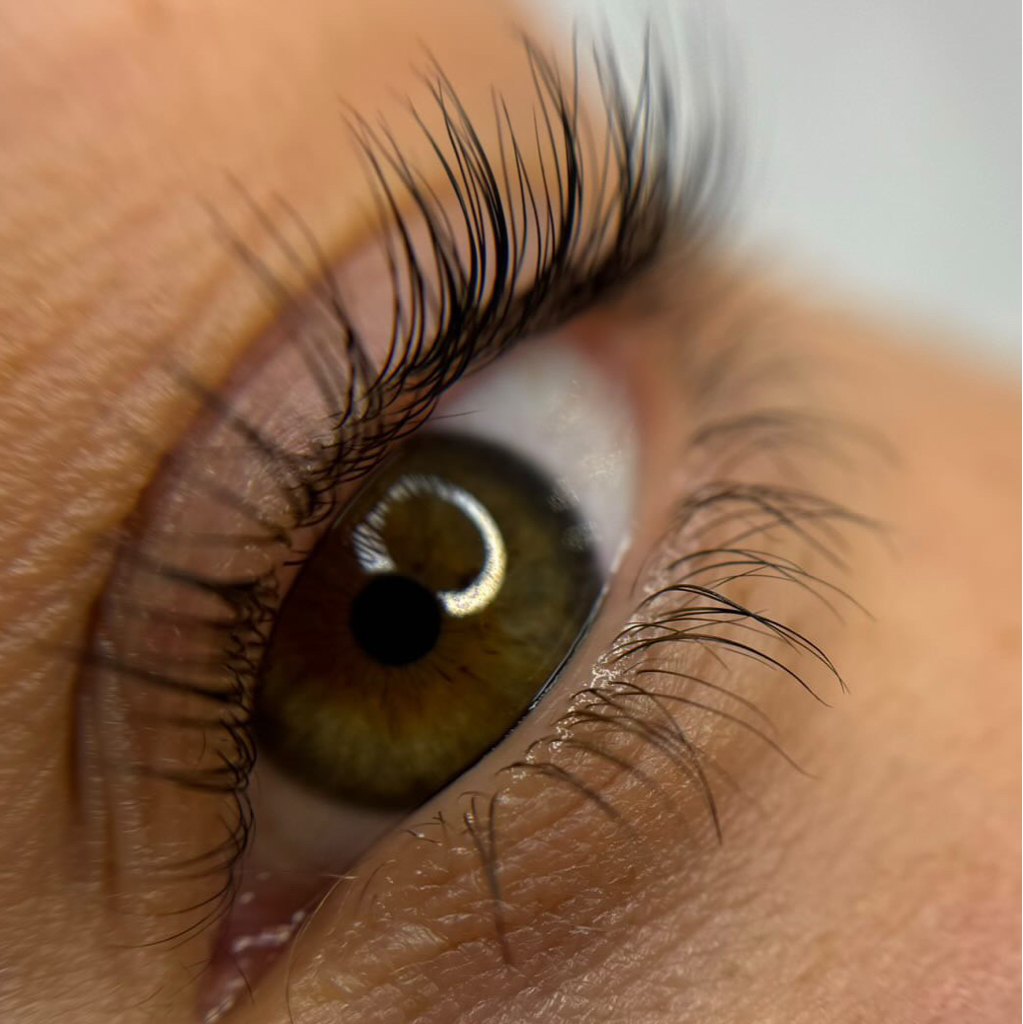 Ламинирование ресниц [верхние + нижние]