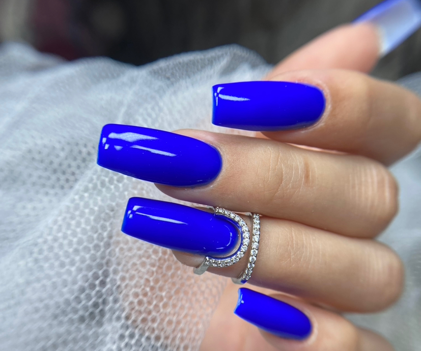 Наращивание ногтей