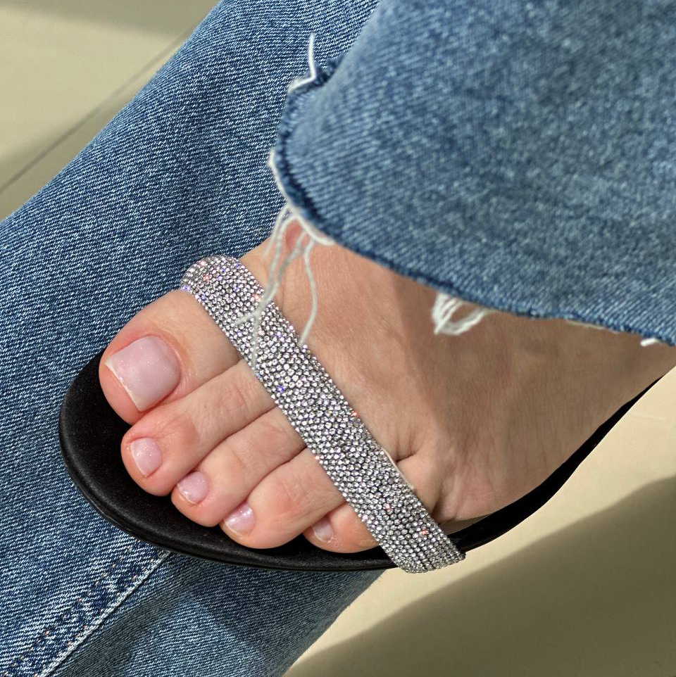 Педикюр полный с покрытием гель-лака (Новый мастер)