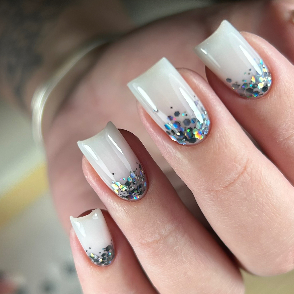 МАНИКЮР С ПОКРЫТИЕМ MAXI  - снятие  - маникюр  - восстановление архитектуры полигелем - гель/гель лак