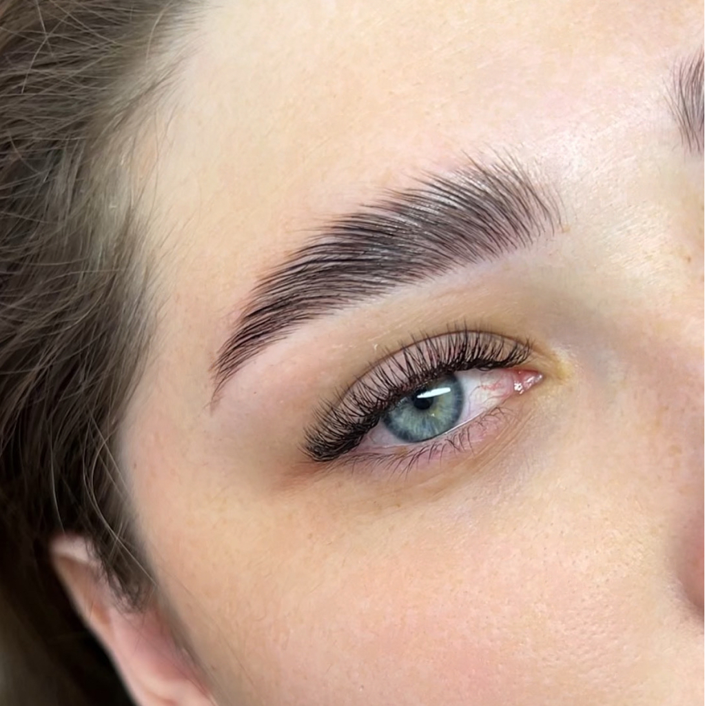 ламинирование бровей