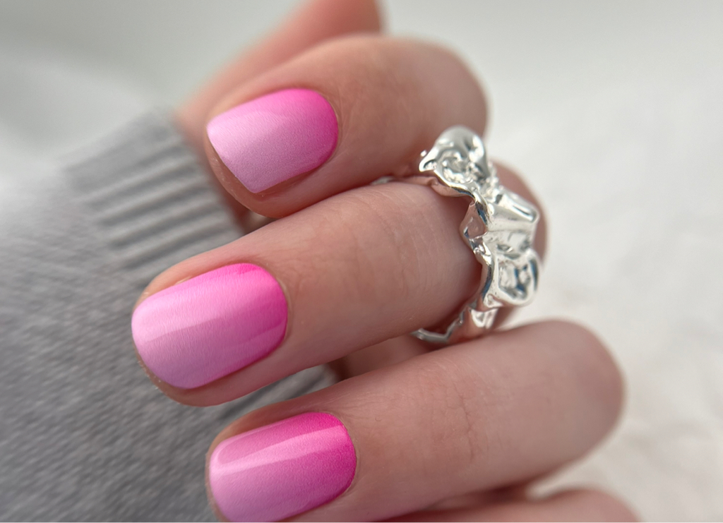 Пилочный маникюр + покрытие плёнки на натуральные ногти