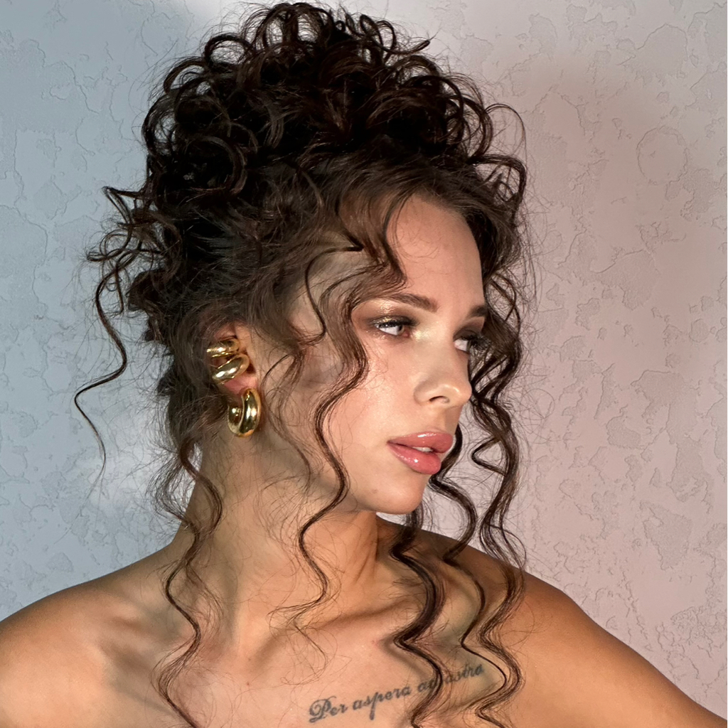 Вечерняя прическа на среднюю длину волос ( длина по лопатки)