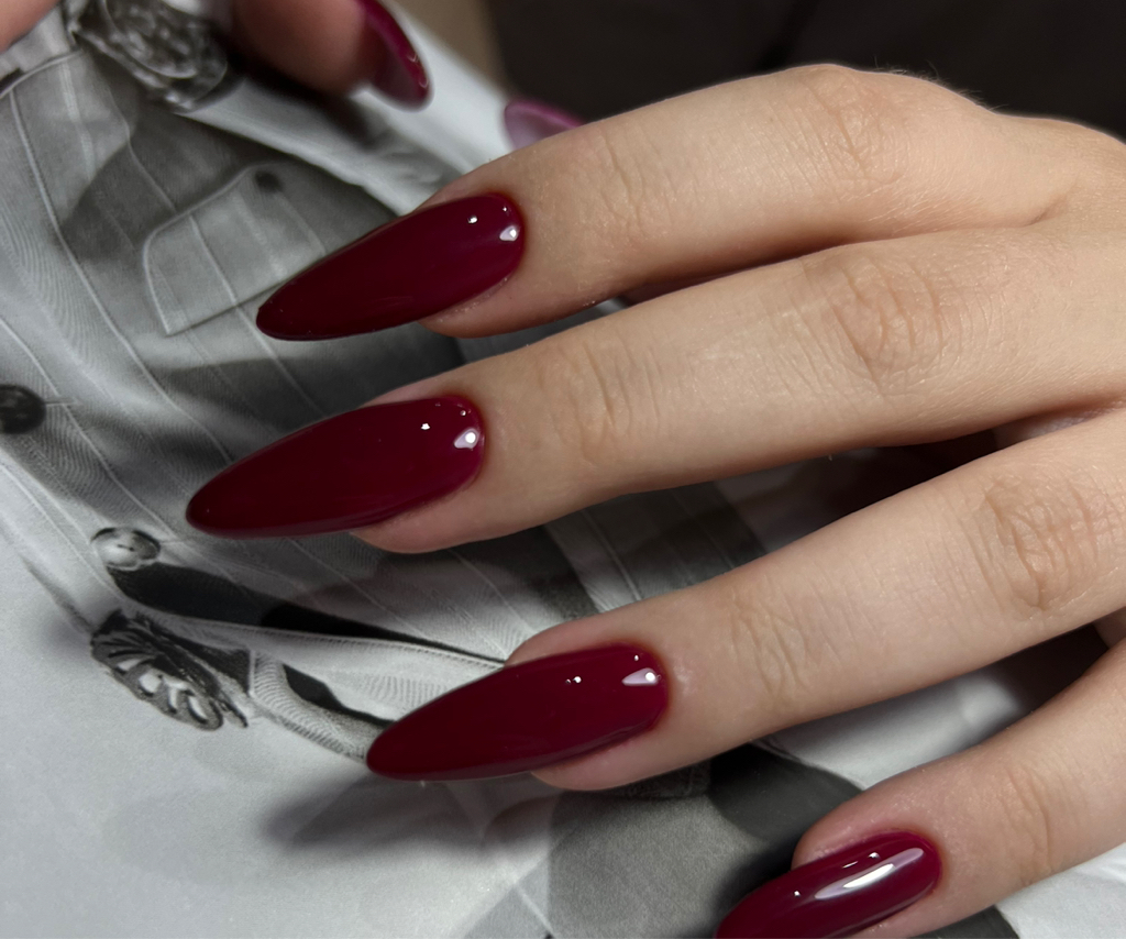 Коррекция наращенных ногтей под ключ