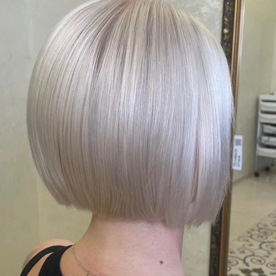 Окрашивание в технике Airtouch красителем Matrix  (средние волосы).