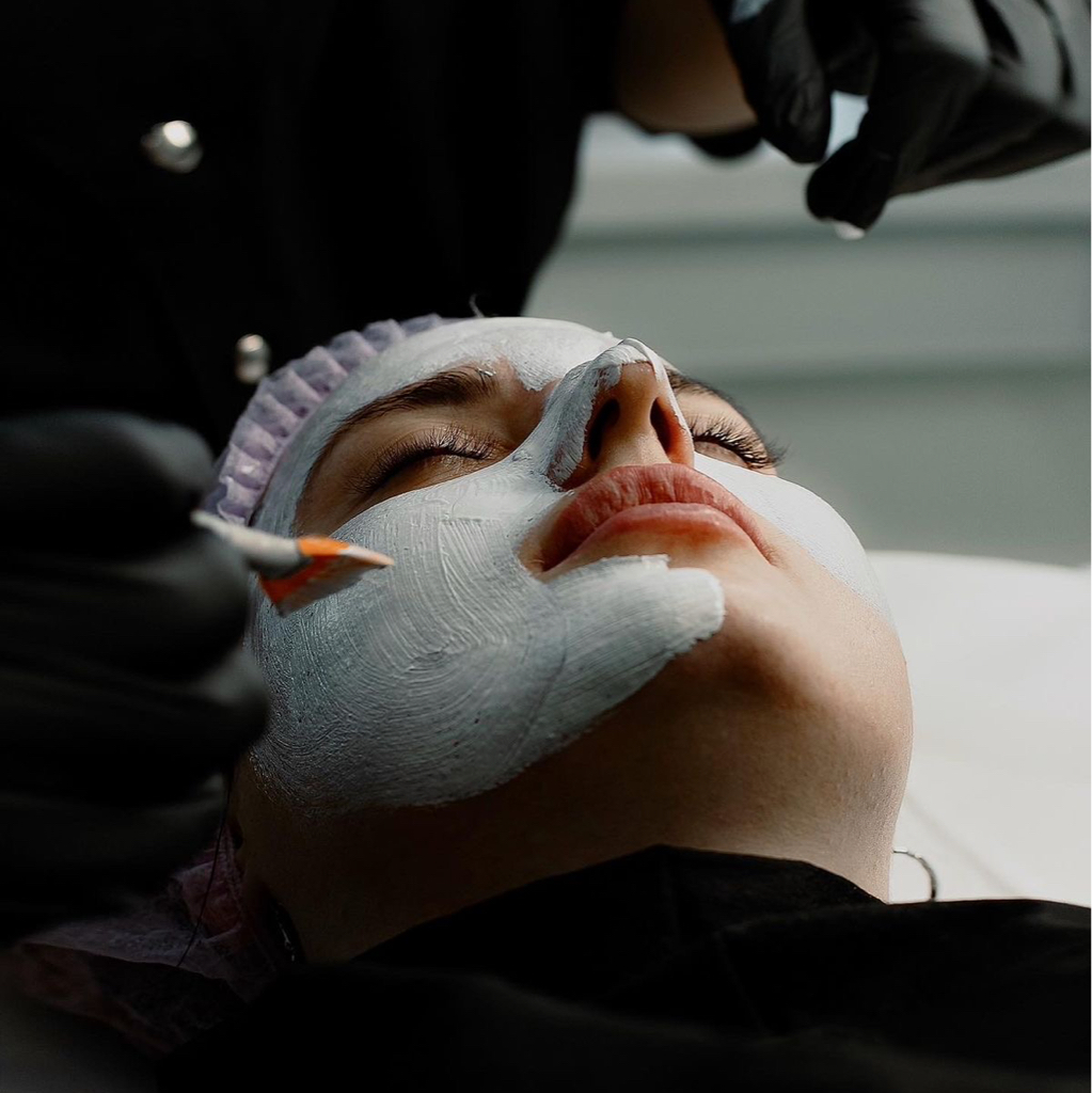 Чистка лица механическая (мануальная)