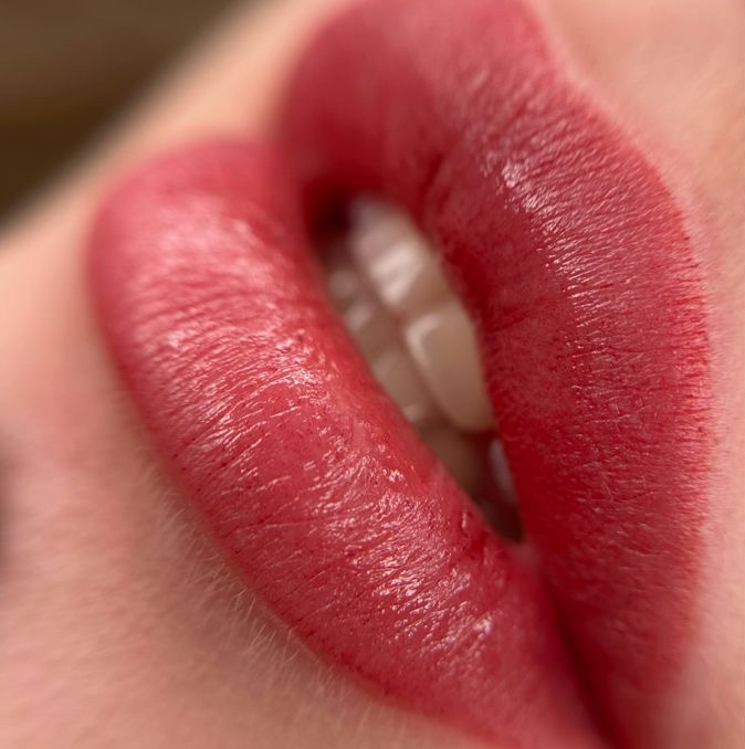 Перманентный макияж губ