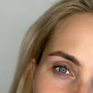 Оформление и окрашивание бровей хной