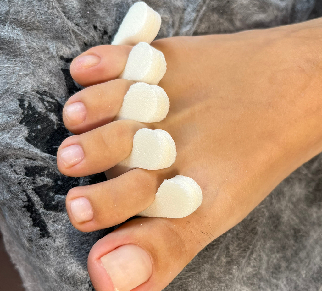 Обработка пальцев ног без покрытия