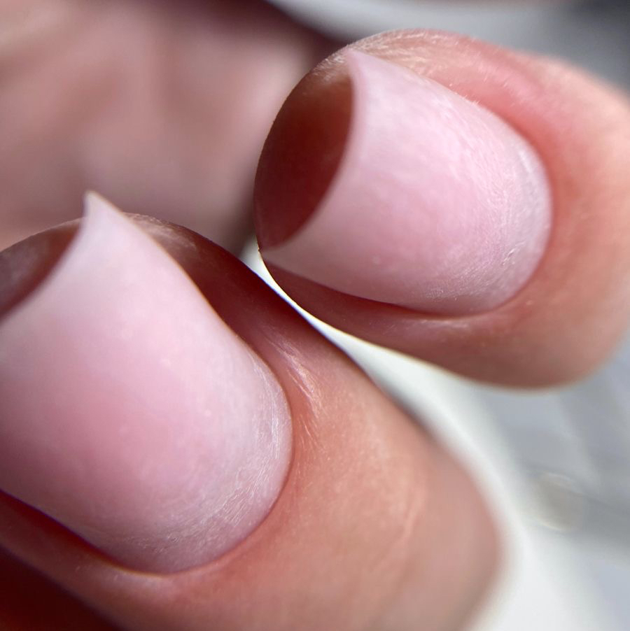 Снятие наращенных ногтей