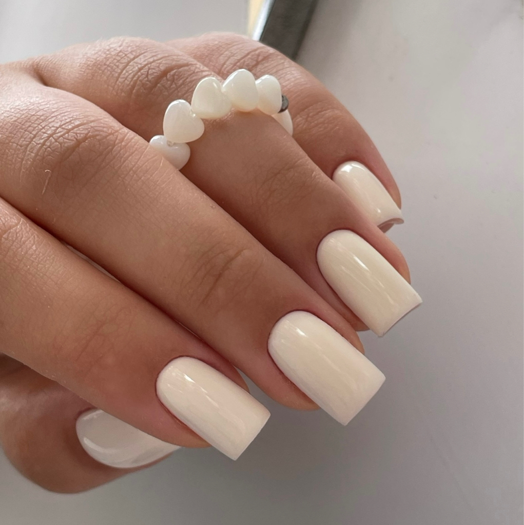 Наращивание ногтей