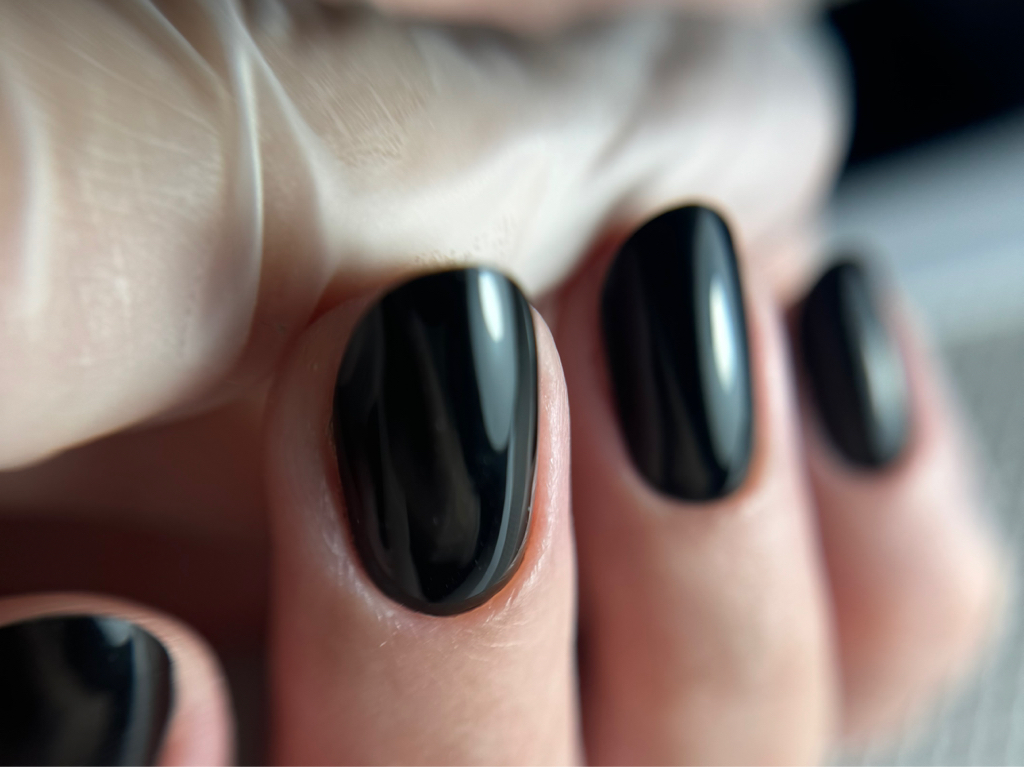 Маникюр с покрытием