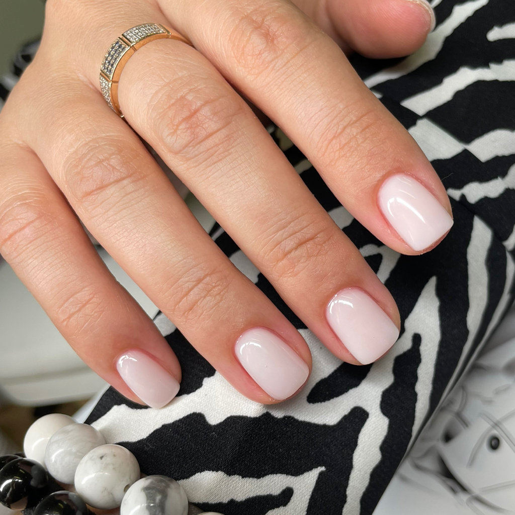 Снятие, маникюр, выравнивание , гель-лак ОДНОТОН без дизайна