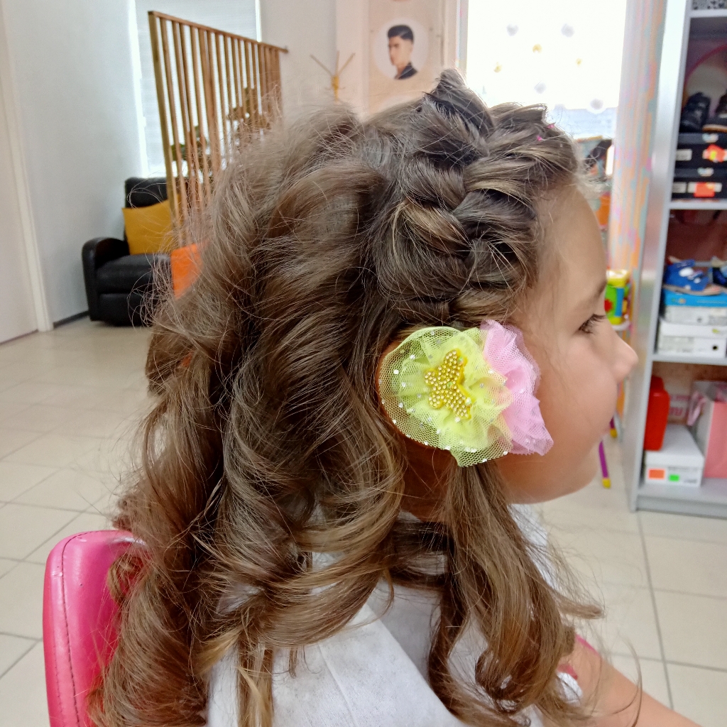 Детская  причёска👸🏼 (5/6- 14 лет)