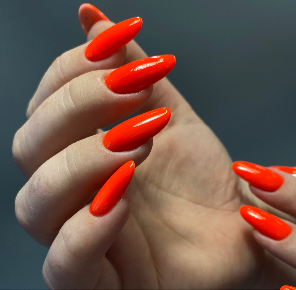 Наращивание ногтей