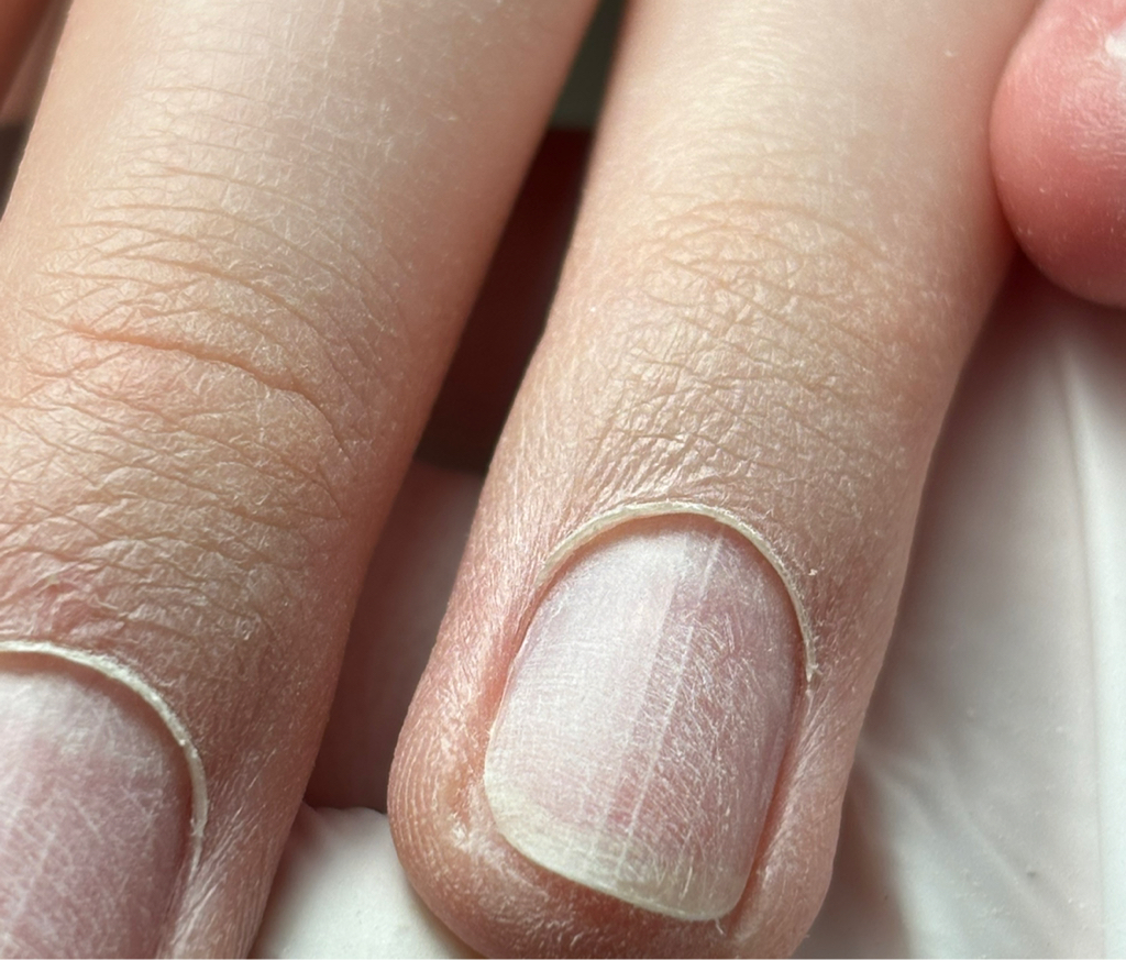 Маникюр без покрытия