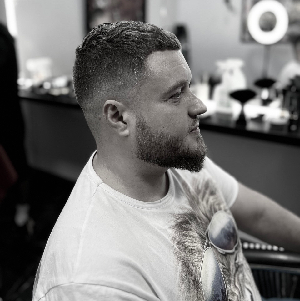 Оформление бороды и усов