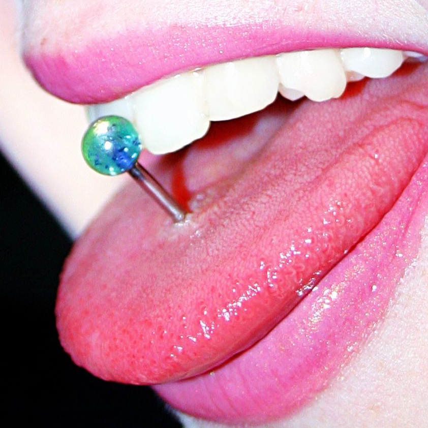 Пирсинг языка