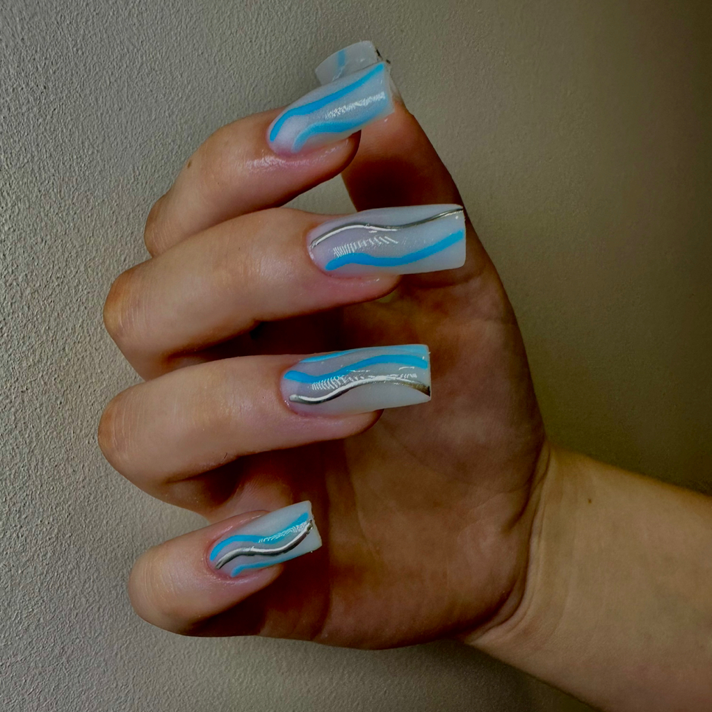 Маникюр +покрытие +укрепление