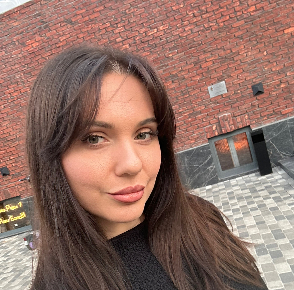 Симонова Арина