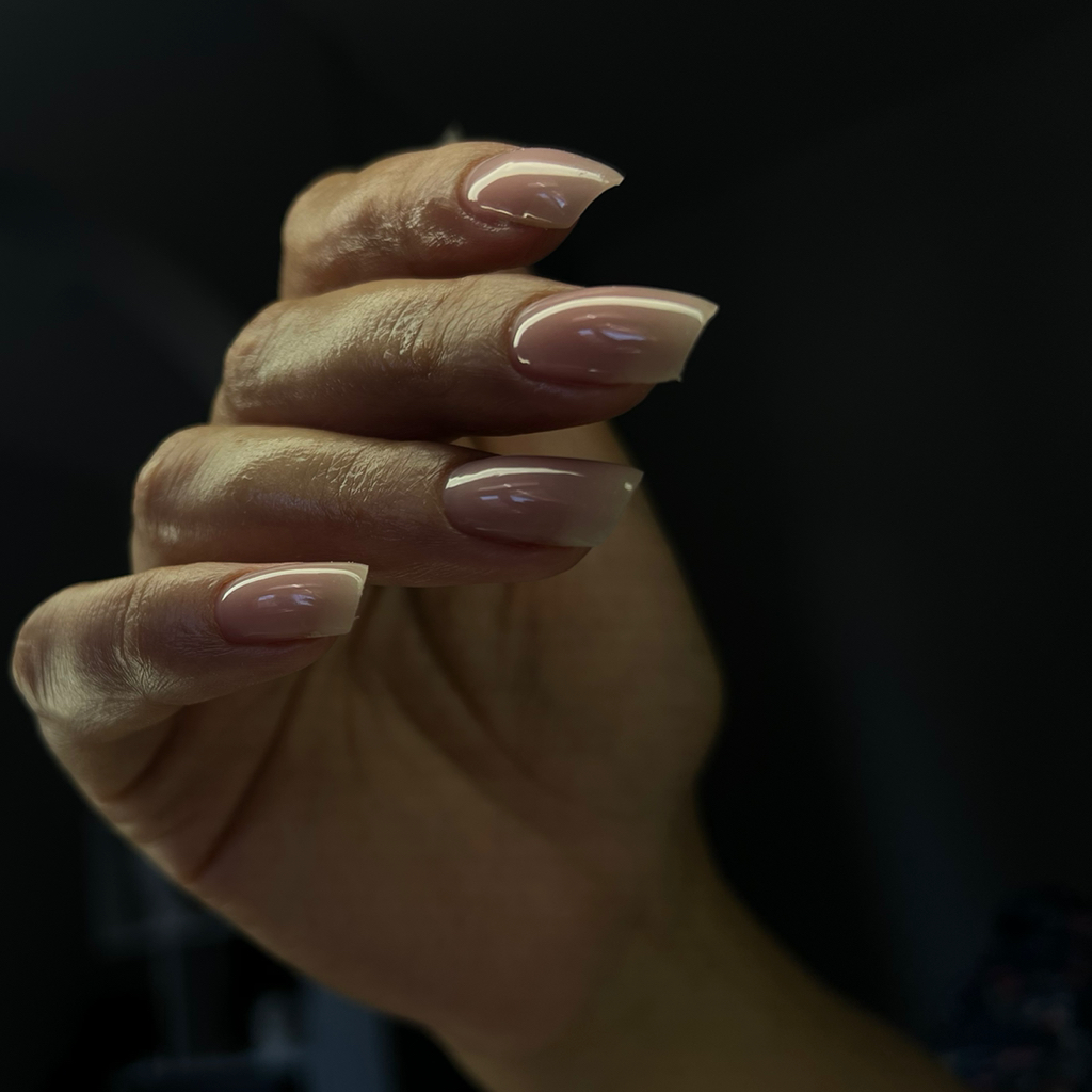 Маникюр С покрытием гель-лак  ( аппаратный, комби)