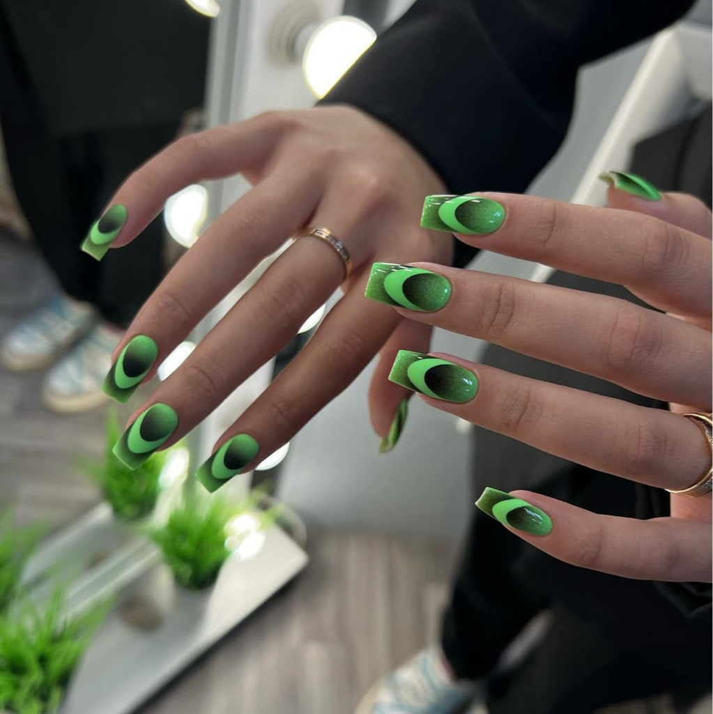 Коррекция ногтей