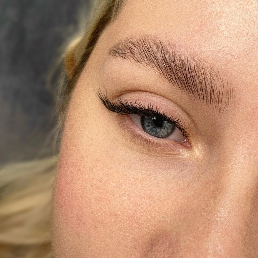 Наращивание ресниц 2D