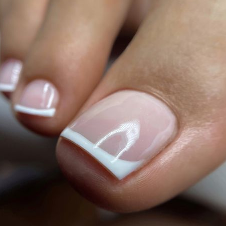 Smart - педикюр с покрытием гель лак  ( без обработки стоп)